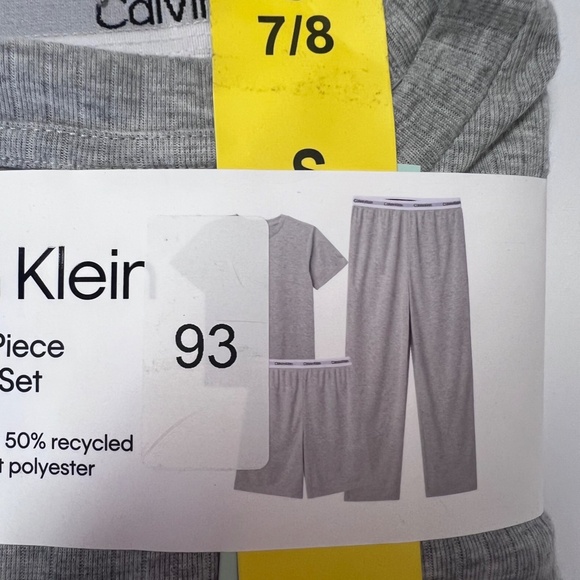 CALVIN KLEIN BOYS 3 PIECE SLEEP SET NEW SIZE SMALL - Picture 4 of 7